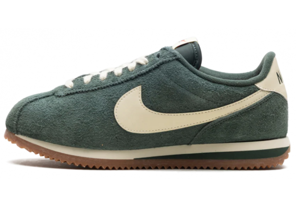 Nike Cortez Vintage Green Muslin Gum