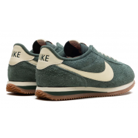 Nike Cortez Vintage Green Muslin Gum