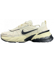 Кроссовки Nike V2K RunTekk Vintage Beige