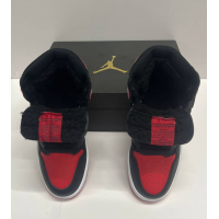 Nike Air Jordan 1 High Bred Toe с мехом
