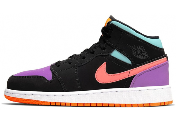 Кроссовки Nike Air Jordan 1 Retro Multicolor