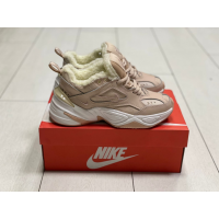 Кроссовки Nike Air Monarch бежевые зимние