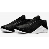Кроссовки Nike Metcon 5 черно-белые
