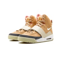 Кроссовки Nike Air Yeezy коричневые