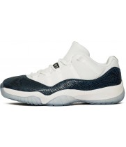 Кроссовки Jordan 11 Retro Low LE Snakeskin белые