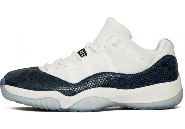Кроссовки Jordan 11 Retro Low LE Snakeskin белые