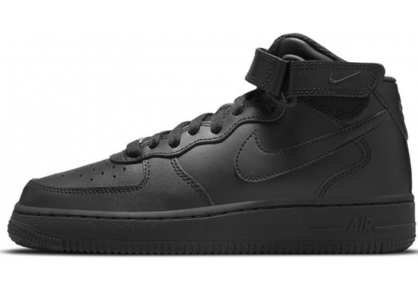 Зимние кроссовки Nike Air Force 1 Mid All Black черные