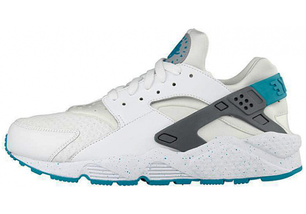 Кроссовки Nike Huarache белые