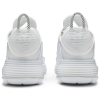 Кроссовки Nike Air Max 270 с черным свушем белые