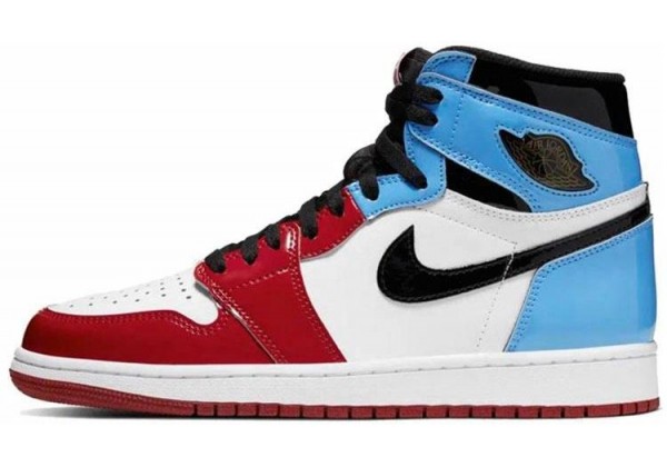 Кроссовки Nike Air Jordan 1 Retro Fearless