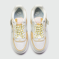Кроссовки Nike Air Force с ромашкой белые 