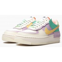 Кроссовки Nike разноцветные