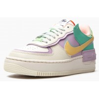 Кроссовки Nike разноцветные