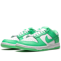 Кроссовки Nike Dunk Low WMNS Green Glow