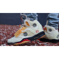 Кроссовки Nike Air Jordan 4 бежевые