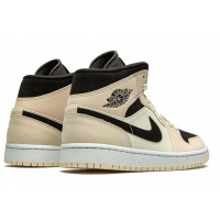 Кроссовки Nike Air Jordan 1 Retro Barely Orange