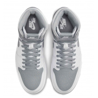 Кроссовки Nike Air Jordan 1 Retro Stealth