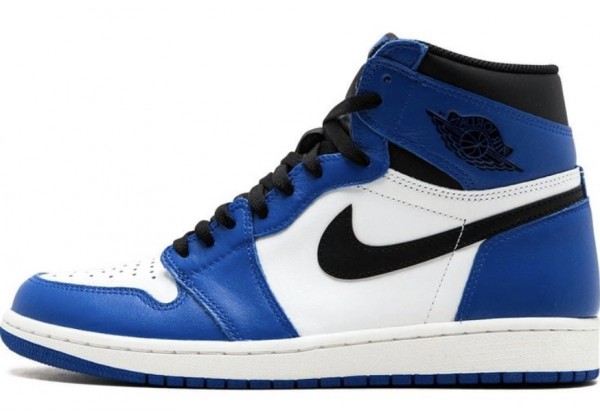 Кроссовки Nike Air Jordan бело-синие с черным