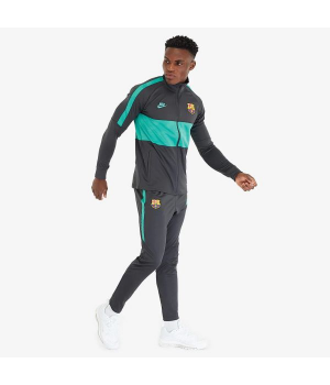 Спортивные костюмы Nike